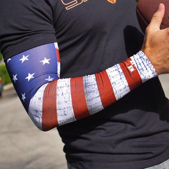 4 American Flag Arm Sleeves - Salt Armour Co SA Fishing. Items ship same day! - Picture 1 of 4